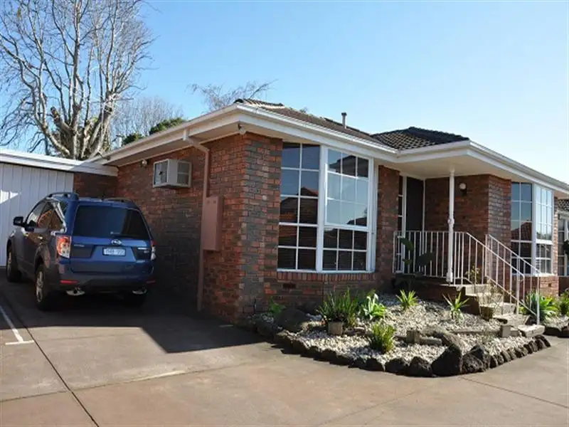 Main view of Homely unit listing, 2/13 Silver St, Cheltenham VIC