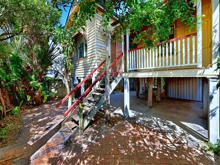 16 Gray St, Southport QLD