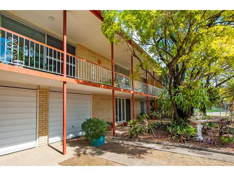 1 Miandetta St, Mansfield QLD