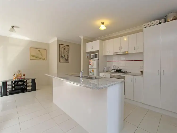 Second view of Homely house listing, 3 Yellow Rose Tce, Hamlyn Terrace NSW