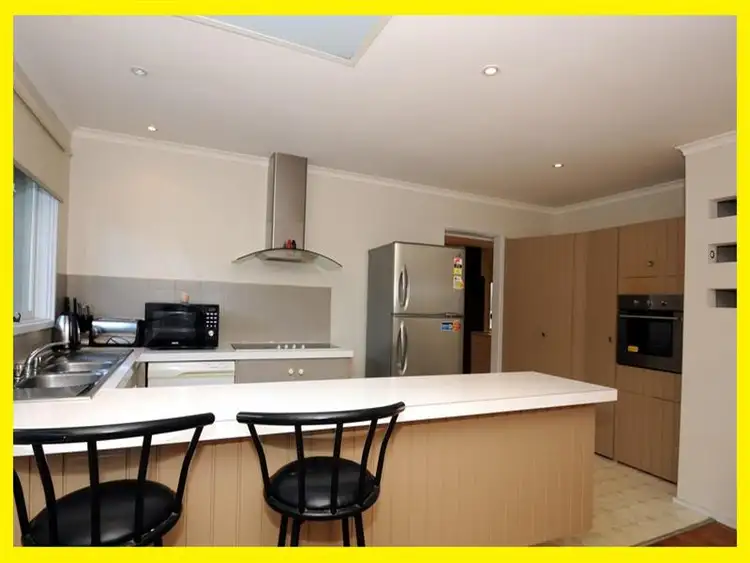 7 Richmond Ave, Carrum Downs VIC