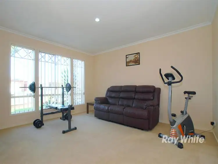 Fifth view of Homely house listing, 9 Scotsdale Dr, Cranbourne East VIC