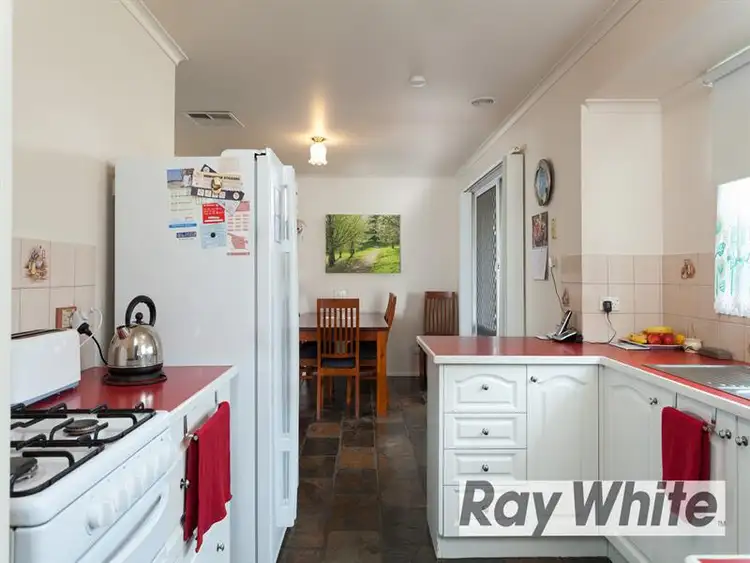 Sixth view of Homely house listing, 8 Menai Ct, Hastings VIC