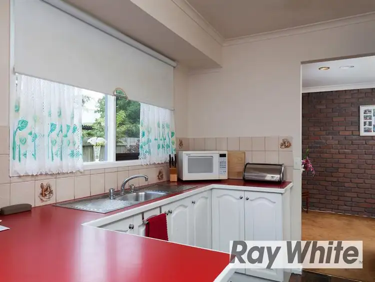 Seventh view of Homely house listing, 8 Menai Ct, Hastings VIC