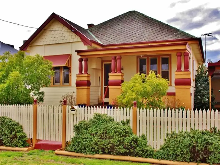 173 Nasmyth St, Young NSW