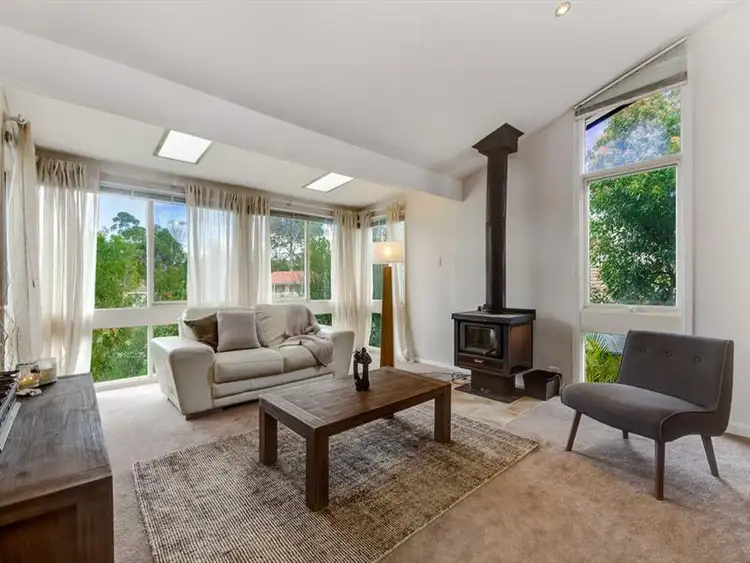 13 Parkman Ave, Mount Keira NSW