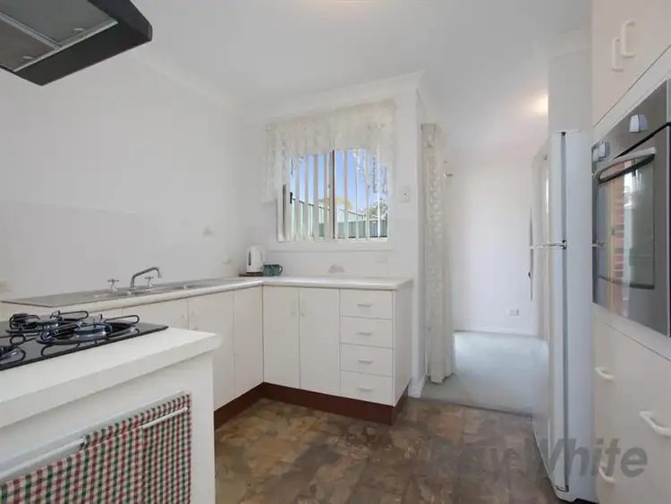 Fourth view of Homely villa listing, 2/5 Crest Rd, Wallsend NSW