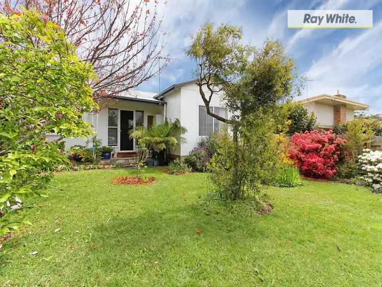 80 Ocean St, Rosebud VIC
