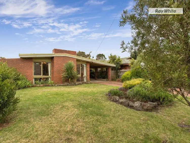 Second view of Homely house listing, 10 Carcoola Ct, Rosebud VIC