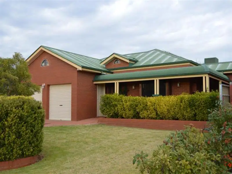 Main view of Homely house listing, 5 Newlands Pl, Dubbo NSW