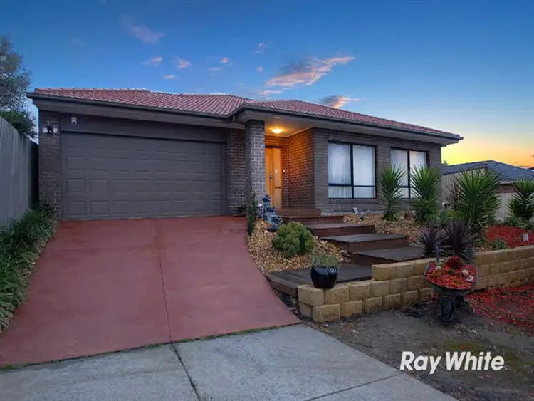 Main view of Homely house listing, 4 Elphin Cl, Lynbrook VIC
