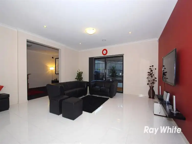 Sixth view of Homely house listing, 4 Elphin Cl, Lynbrook VIC