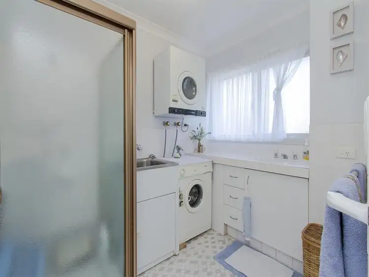 Sixth view of Homely apartment listing, 6/25 Lenneberg St, Southport QLD