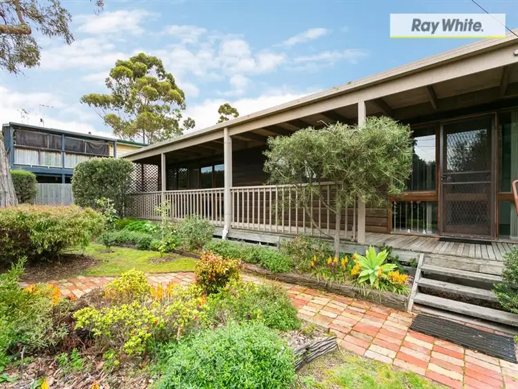 9 Bilbul Ave, Rosebud VIC