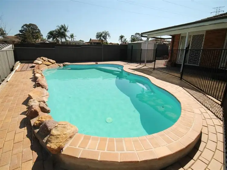Fifth view of Homely house listing, 5 Clunies Cl, Bonnyrigg Heights NSW