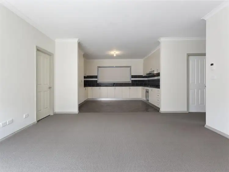 Fifth view of Homely house listing, 44 Howardson Cct, St Albans VIC