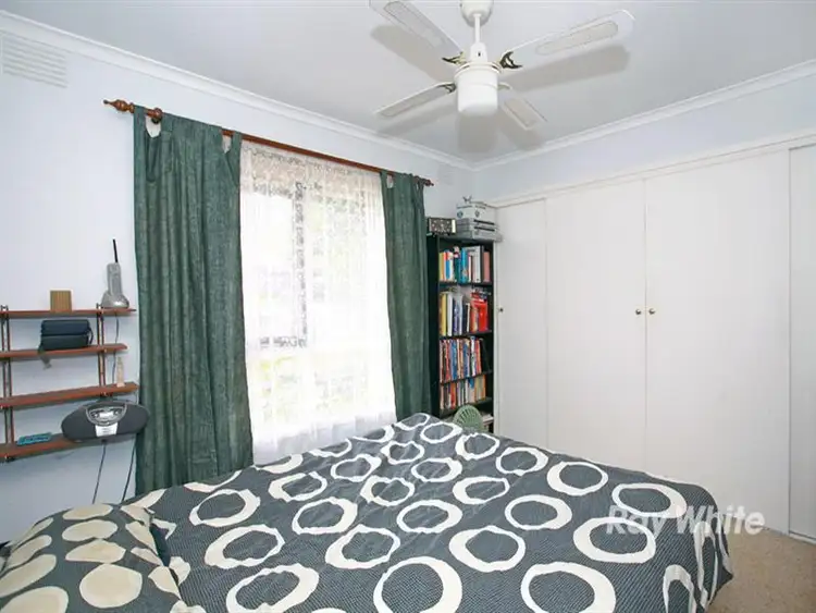 Fifth view of Homely house listing, 18 Fenfield St, Cranbourne VIC
