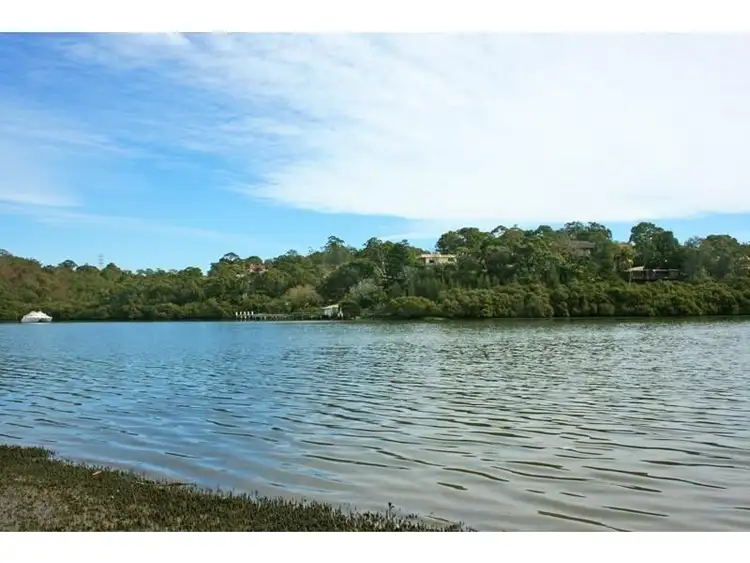 954 Forest Rd, Lugarno NSW