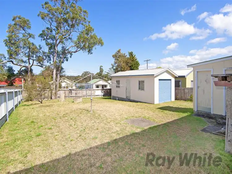 Fourth view of Homely house listing, 60 Craigie Ave, Kanwal NSW