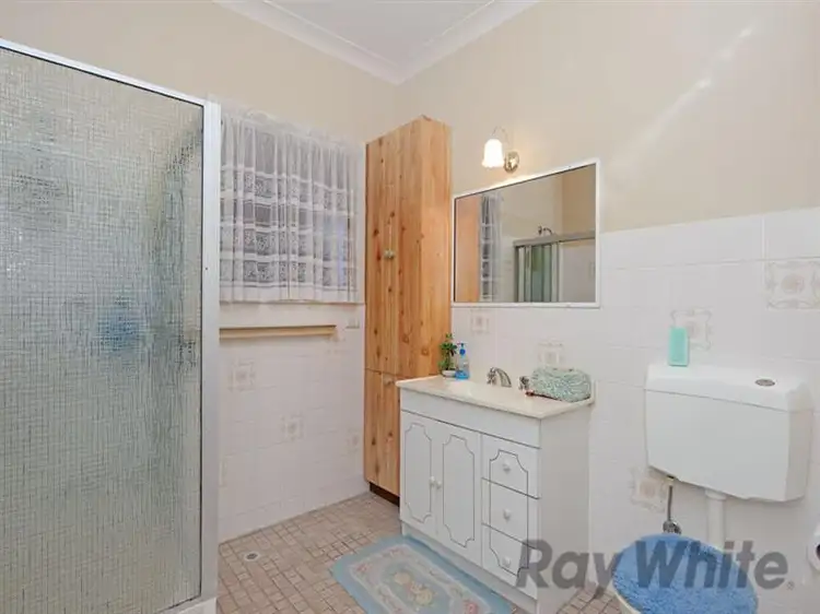 Fifth view of Homely house listing, 60 Craigie Ave, Kanwal NSW