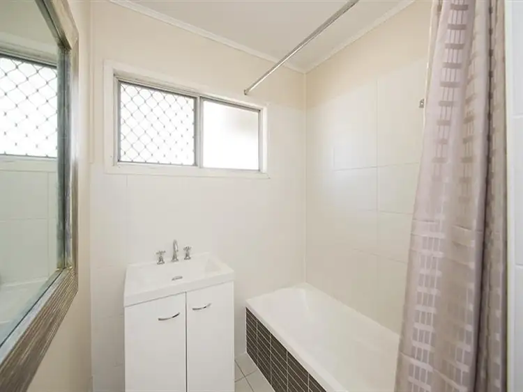 Sixth view of Homely house listing, 30 Park St, West Gladstone QLD