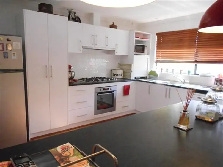 Seventh view of Homely house listing, 8 Bellana Pl, Quinns Rocks WA