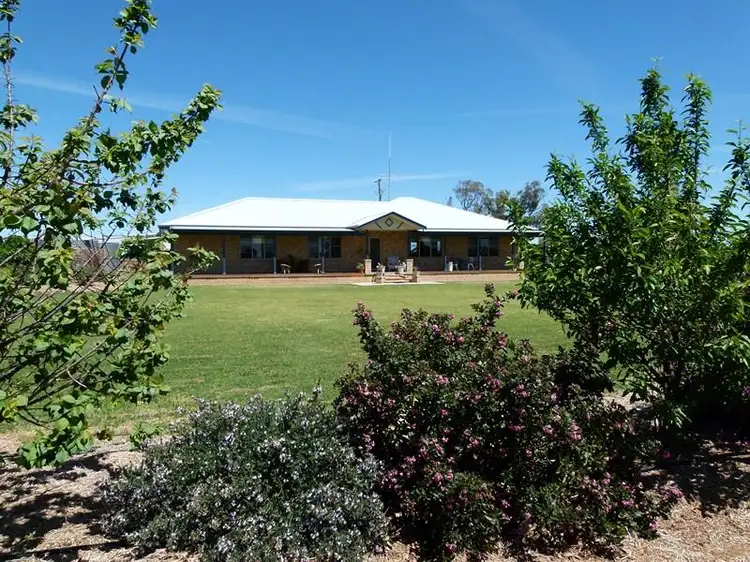 263 Inchgower Lane, Forbes NSW