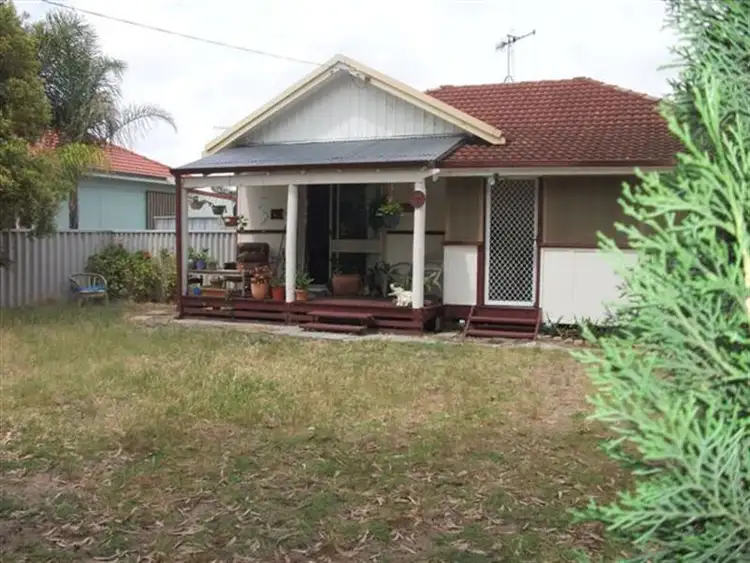 17 Armstrong, Cranbrook WA