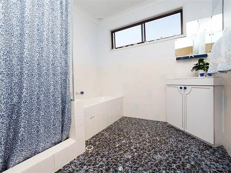 Seventh view of Homely house listing, 4 Merriman Cl, Elderslie NSW