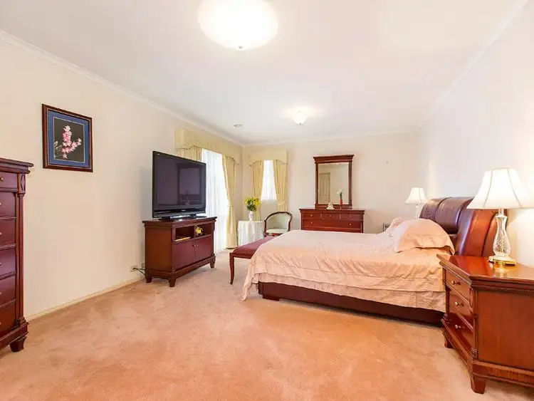 Sixth view of Homely house listing, 5 Bettina Ct, Cheltenham VIC