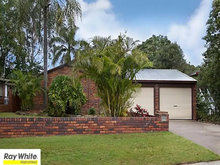 88 Dobell St, Indooroopilly QLD