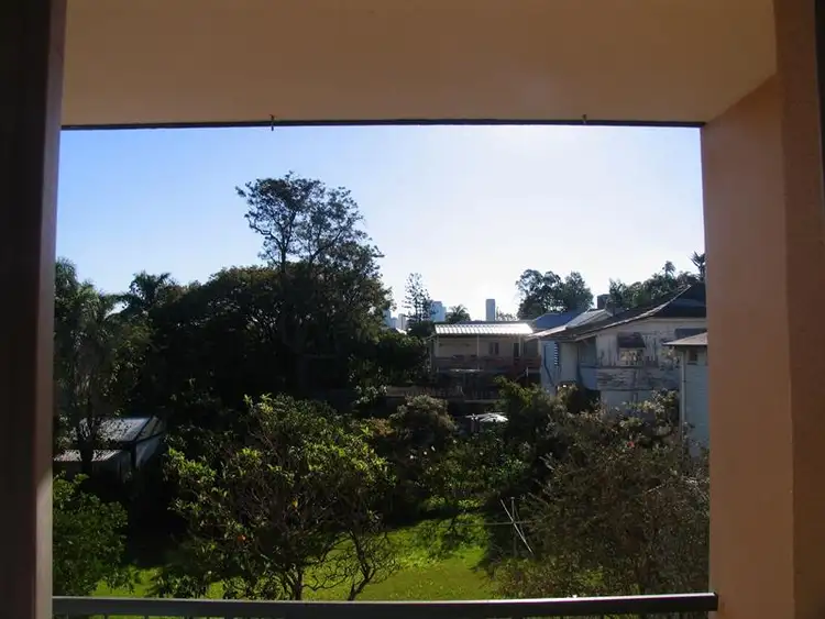Second view of Homely unit listing, 4/35 Longfellow St, Norman Park QLD