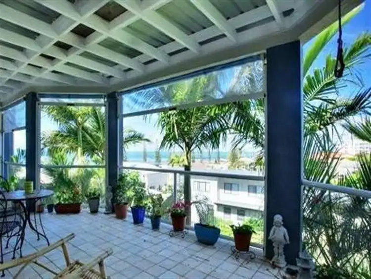Third view of Homely unit listing, 2/186 Prince Edward Pde, Scarborough QLD