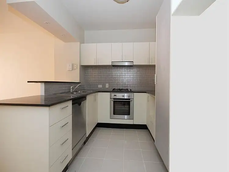 Third view of Homely apartment listing, 2/10 Vernon Tce, Newstead QLD