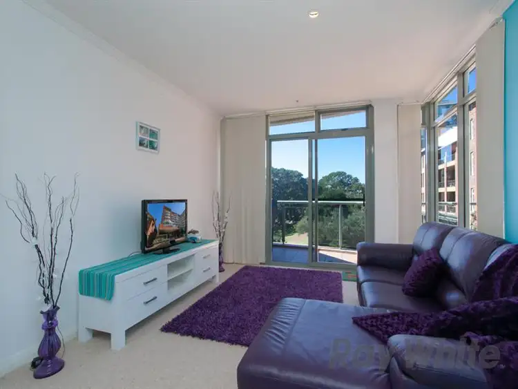 Main view of Homely unit listing, Unit 302/26 Pacific St, Newcastle NSW