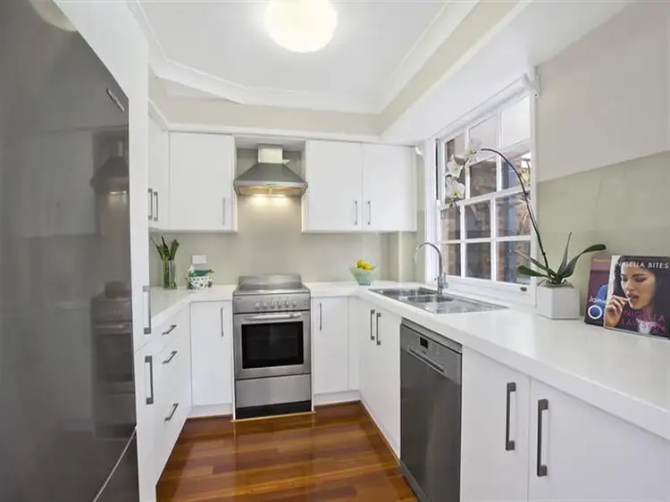 Third view of Homely townhouse listing, 1/118 Ernest St, Crows Nest NSW