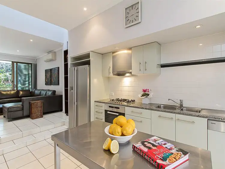 14 Moores Cres, Varsity Lakes QLD