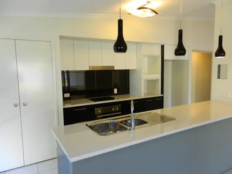 Sixth view of Homely house listing, 2 Shanti Lane, Morayfield QLD