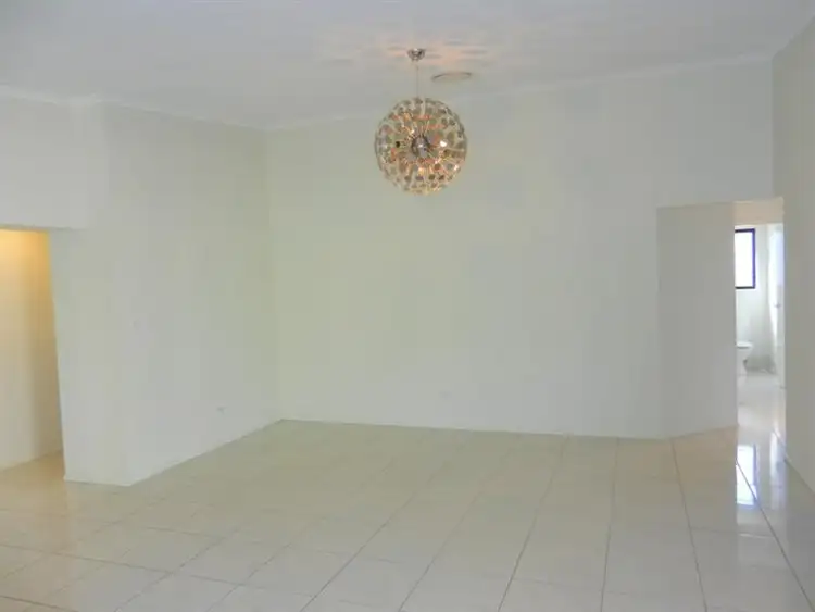 Seventh view of Homely house listing, 2 Shanti Lane, Morayfield QLD