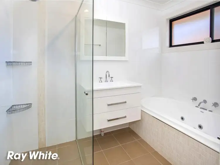 Fifth view of Homely house listing, 28 Hoskings Cres, Kiama Downs NSW