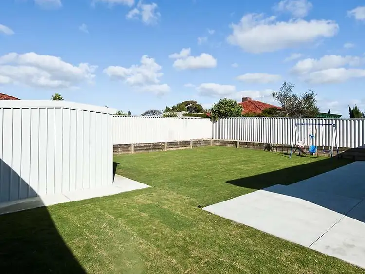Fourth view of Homely house listing, 19 Torbay Mews, Warnbro WA