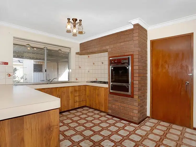 Second view of Homely house listing, 7 Stewart Way, Noranda WA
