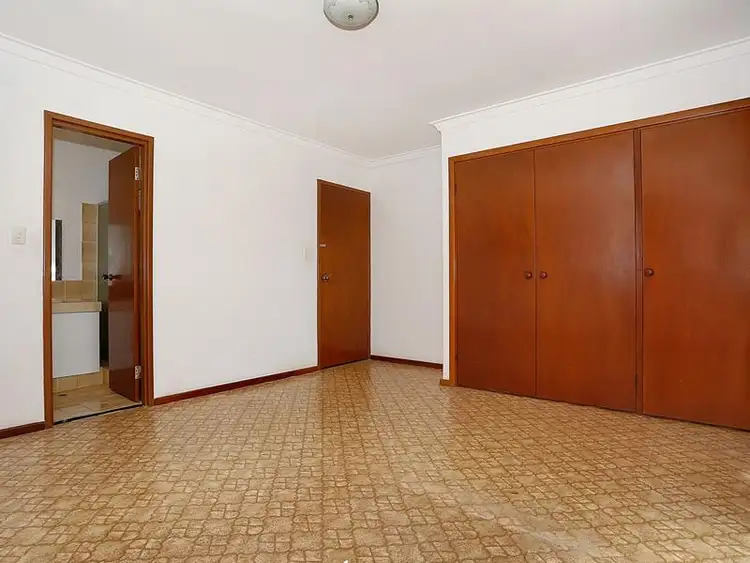Seventh view of Homely house listing, 7 Stewart Way, Noranda WA