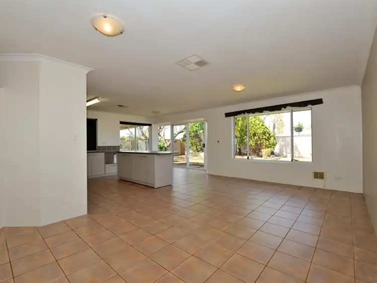 Fifth view of Homely house listing, 16 Ebony Elb, Warnbro WA