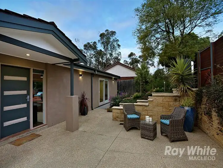 Third view of Homely house listing, 8 Havilah Ct, Viewbank VIC