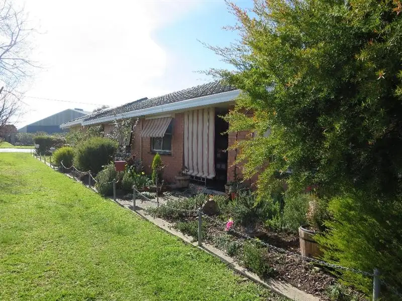 Main view of Homely other listing, 1-4/551 Kalimna Cres, Lavington NSW