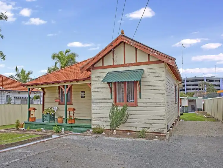 8 Carinya St, Blacktown NSW