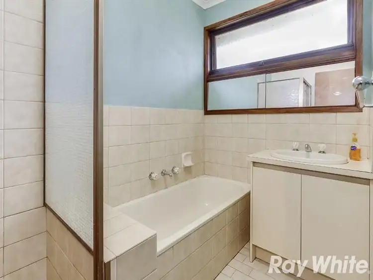 Sixth view of Homely unit listing, 1/412 Scoresby Rd, Ferntree Gully VIC