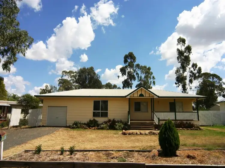 Main view of Homely house listing, 10 Russell St, Dalby QLD