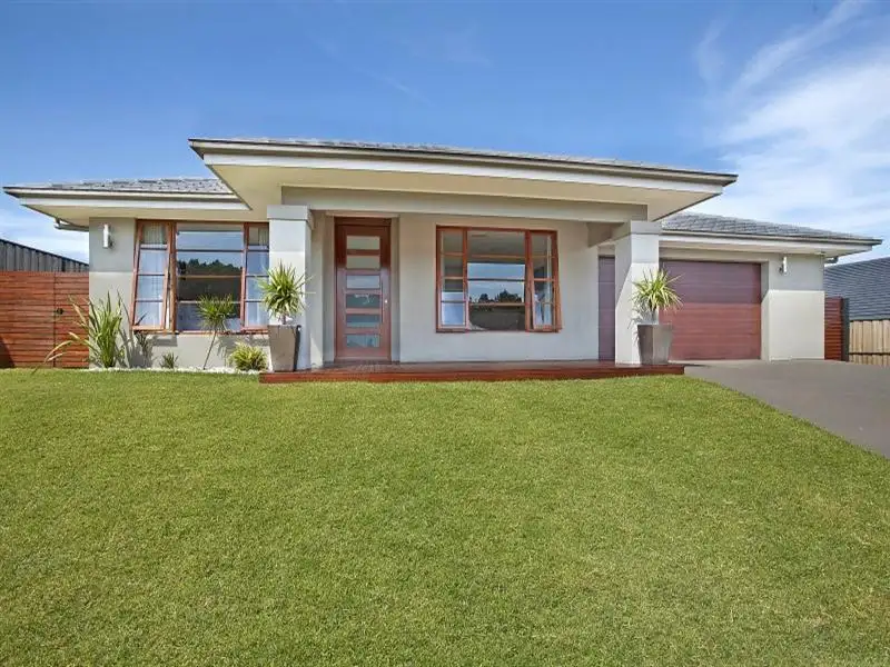 Main view of Homely house listing, 180 Bolwarra Park Dr, Bolwarra Heights NSW